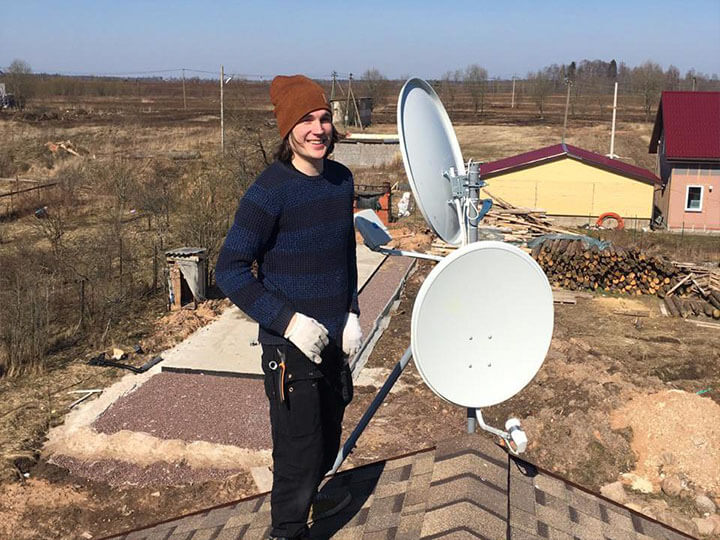 Установка спутниковой антенны для Триколор ТВ в п. Сиверский